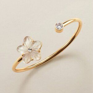 Avon Blossom Breeze Bracelet